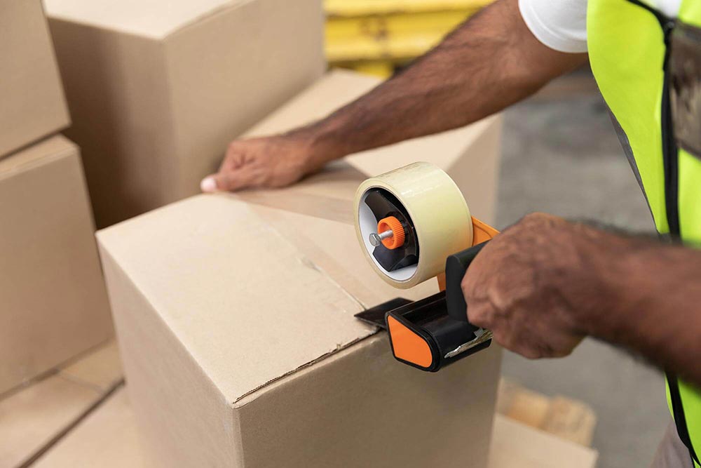 Moving company employee in Richmond VA
